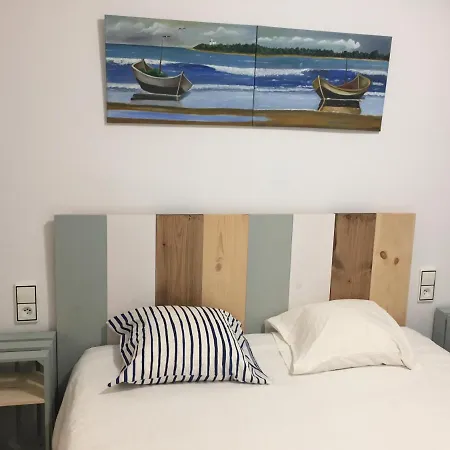 Delante Del Puerto Deportivo . Apartment *